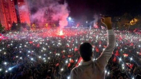 CHP’li belediye başkanlarından Ekrem İmamoğlu’na destek: Ya birlikte varız ya da adaletsizlikte hiçbirimiz yokuz