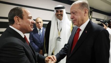 Erdoğan Katar’da Abdulfettah es Sisi ile buluştu