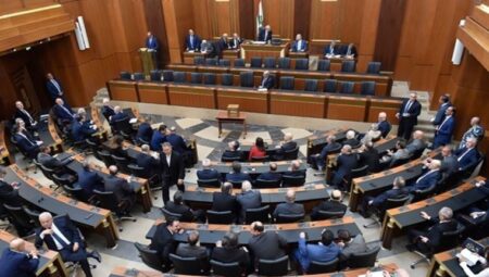Lübnan’da cumhurbaşkanlığı koltuğu birkaç ay daha boş kalacak gibi görünüyor