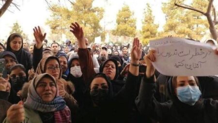 İran’da 650 kızı ‘okula gitmesin’ diye zehirlediler