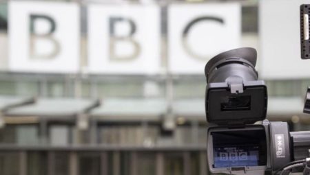 BBC Yönetim Kurulu Başkanı Richard Sharp istifa etti