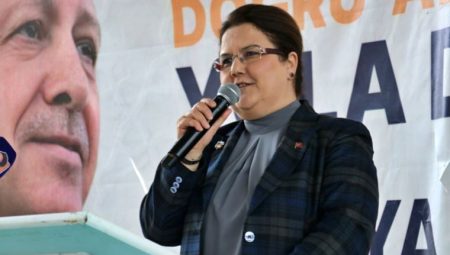 İmamoğlu’na taşlı saldırıyı HDP’ye bağlayan Derya Yanık’a tepki yağdı: ‘Önce tecavüz ağı iddialarını açıklasın…’