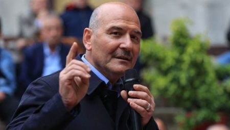 Suçüstü yakalanmıştı: CHP adına sahte broşür dağıtan TÜGVA temsilcisinin Soylu’yla fotoğrafı çıktı